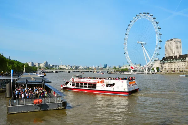 London eye, in Londen, Verenigd Koninkrijk — Stockfoto