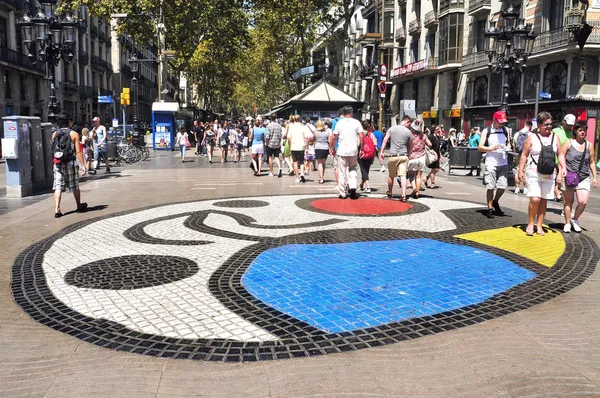 Mosaico Pla de l 'Os en Las Ramblas, en Barcelona, España — Foto de Stock
