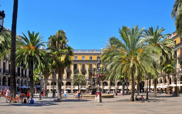 Plaza real in barcelona, spanien — Stockfoto