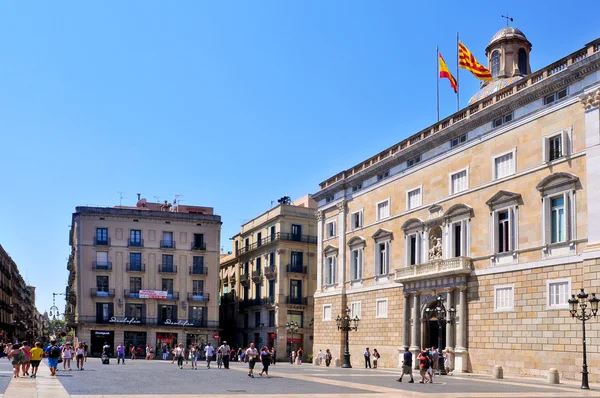 在巴塞罗那，西班牙加泰罗尼亚宫的自治区政府大楼 — 图库照片