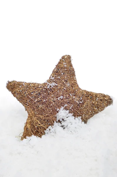 Estrela de Natal na neve — Fotografia de Stock