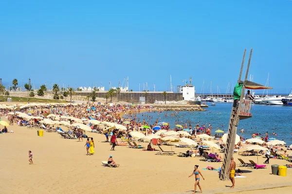 在巴塞罗那，西班牙巴塞罗那 somorrostro 海滩 — 图库照片