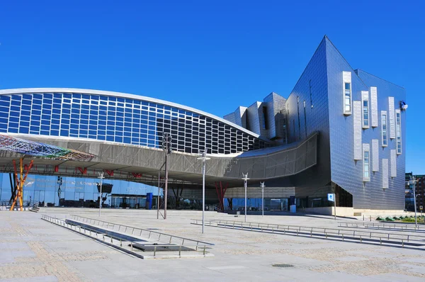 Handel beurzen en congressen centrum van malaga, Spanje — Stockfoto