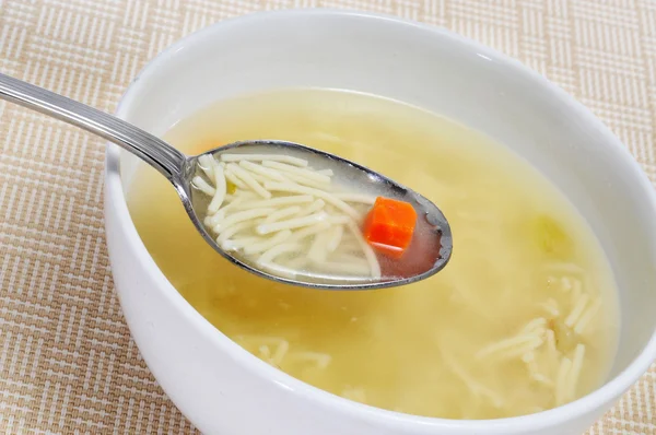 Суп с лапшой — стоковое фото
