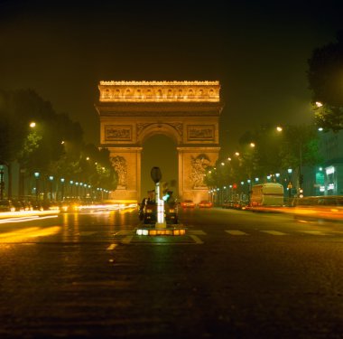 Zafer Takı, Paris