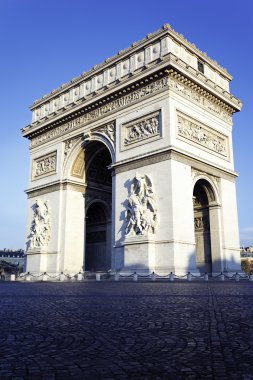 Vertical view of Arc de Triomphe clipart