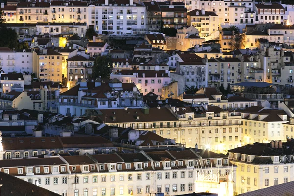 Quartiere di Lisbona di notte — Foto Stock