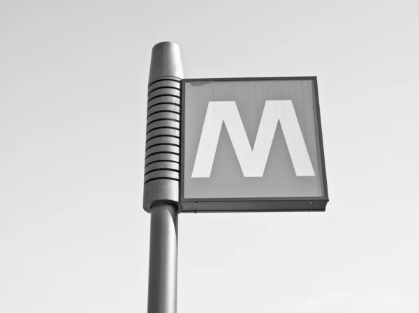 Metra znak — Zdjęcie stockowe