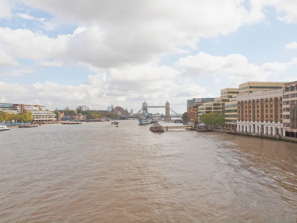 Річка Темза в Лондоні — стокове фото