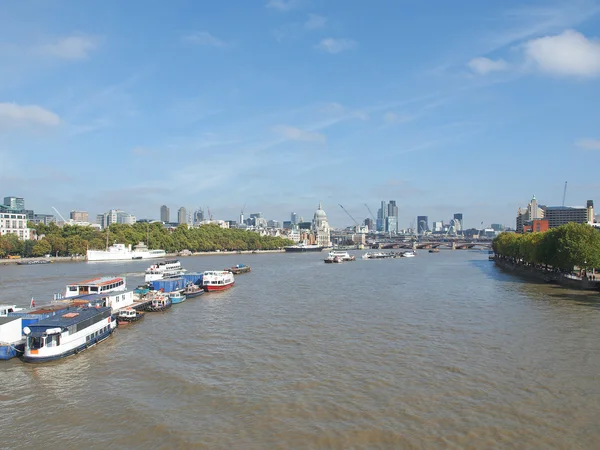 Ποταμός Thames στο Λονδίνο — Φωτογραφία Αρχείου