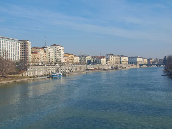Řeka po, Turín, Itálie — Stock fotografie