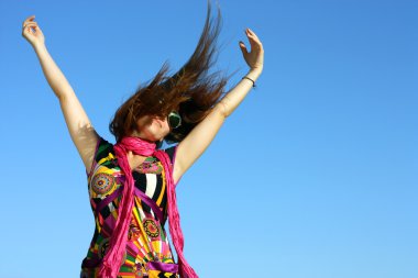 sokakta dans eden kız portresi