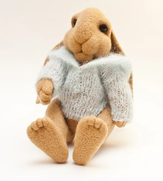 아름 다운 빈티지 봉 제 토끼 장난감 — 스톡 사진