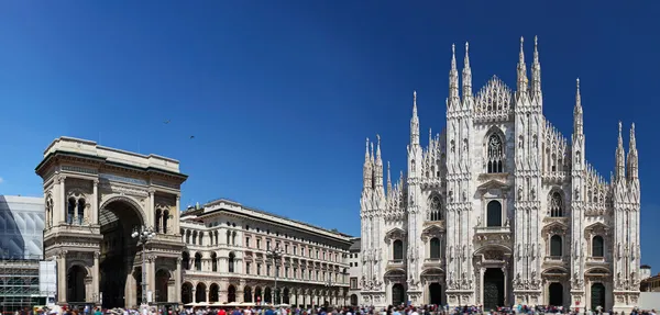 Piazza del duomo v Miláně, Itálie — Stock fotografie