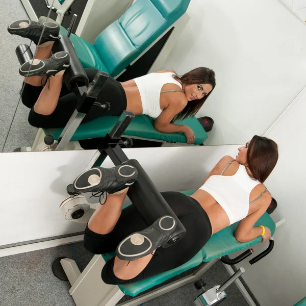 Girl in fitness club — Stock Photo, Image
