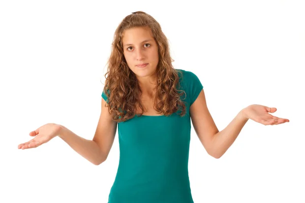 Incerta giovane donna in t-shirt blu isolata su backgrou bianco — Foto Stock