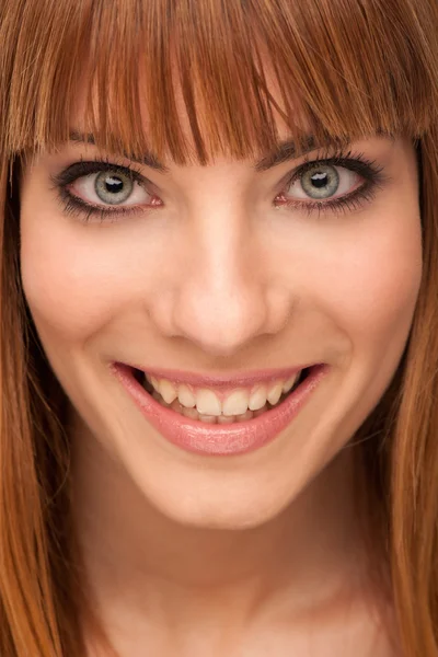 Beauty portrait Portrait of cute happy young brunette girl isola — Stock Photo, Image