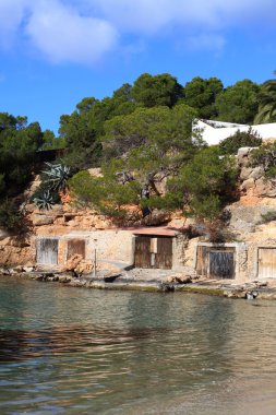 güzel küçük koyda Ibiza, baleares Adası, İspanya.