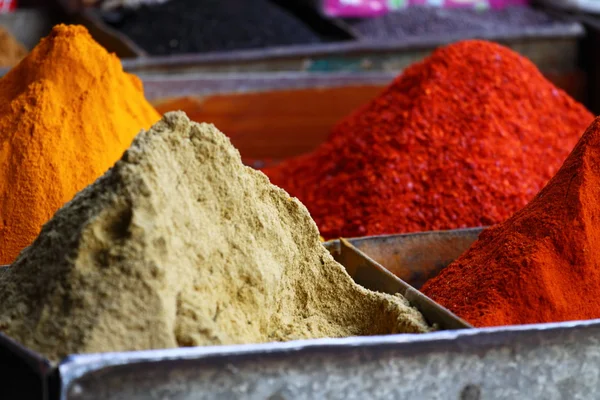 Tradiční koření trh v Indii — Stock fotografie