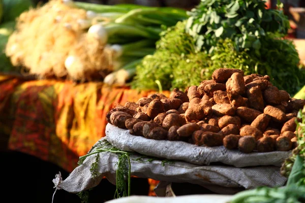 Olika grönsaker på grönsaksmarknaden. Indien — Stockfoto