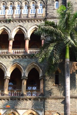 mumbai maharashtra stat içinde yer alan bir Devlet Üniversitesi üniversitesidir