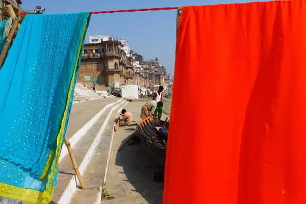 The Holy City of Varanasi and the Sacred River Ganges — Stock Photo, Image