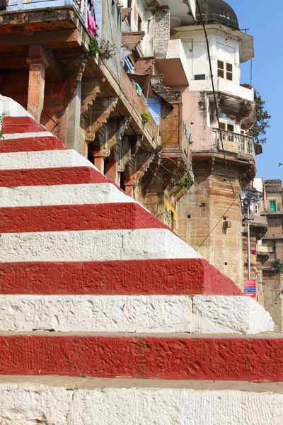 La Città Santa di Varanasi e il Sacro Fiume Gange — Foto Stock