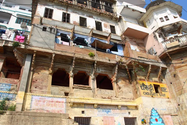 Den heliga staden varanasi och den heliga floden ganges — Stockfoto