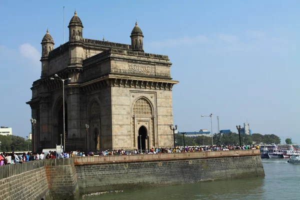 Porten till Indien i varm eftermiddag ljus, mumbai. — Stockfoto
