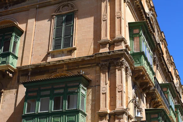 Traditionella Maltesiska balkong, valletta, malta — Stockfoto