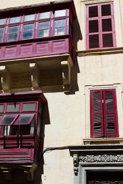 Tradycyjne maltańskie balkon, valletta, malta — Zdjęcie stockowe