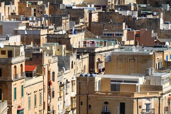 Traditionelle maltesische Architektur in valletta, malta — Stockfoto