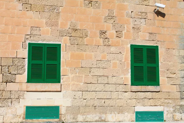 バレッタ、マルタの伝統的なマルタのアーキテクチャ — ストック写真