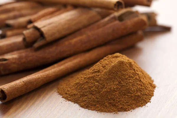 stock image Cinnamon and cinnamon sticks