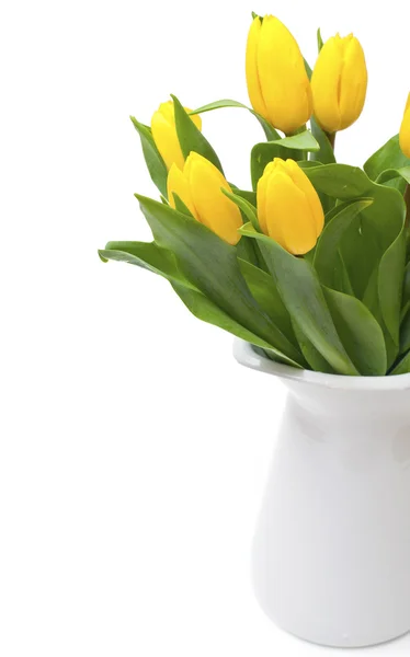 Tulipanes amarillos en jarrón y espacio vacío para tu texto — Foto de Stock