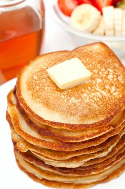 Altın buttermilk pancakes