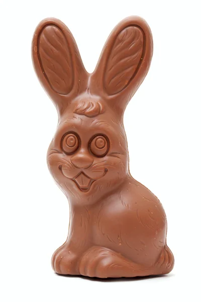 Пасхальный шоколадный кролик на белом фоне — стоковое фото