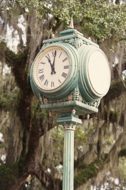 viejo reloj de la calle en tallahassee