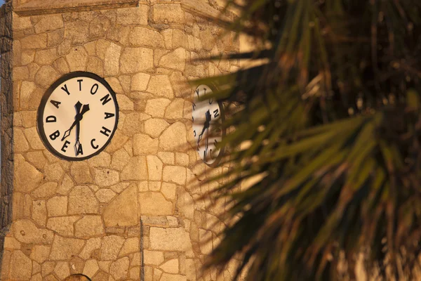 데 이토 나 비치 시계탑 — 스톡 사진