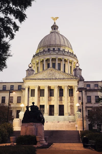 State Capitol Building in Jackson — Stock Photo, Image