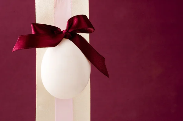 Ribbon with easter eggs — Stockfoto