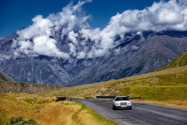 Georgian Military Road clipart