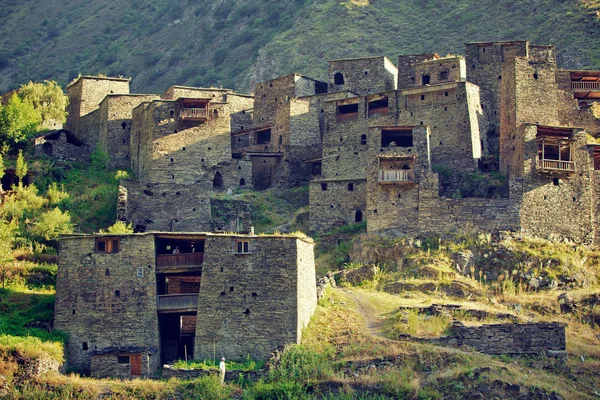Maisons-forteresse dans le Shatili (Géorgie ) — Photo