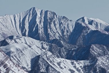 Dağlarda Kayak Merkezi Gudauri (Gürcistan çevresinde)