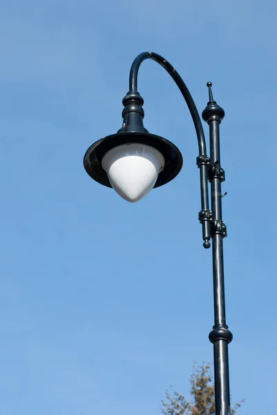 Колонка уличного освещения — стоковое фото