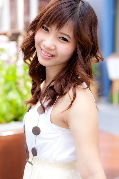 Portret Aziatische vrouw — Stockfoto