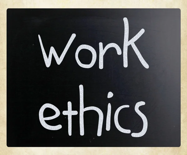 "工作伦理 "用白色粉笔在黑板上手写 — 图库照片