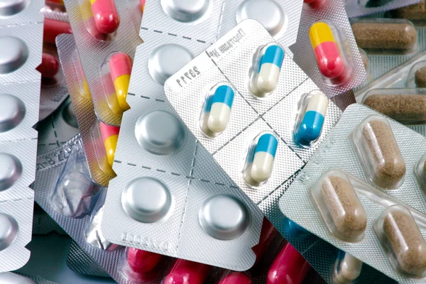 Pills of many shapes grouped together — Stock Photo, Image