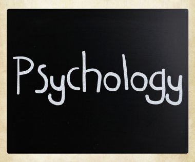 Kelime 'Psikoloji' bir blackboa üzerinde beyaz tebeşir ile el yazısı