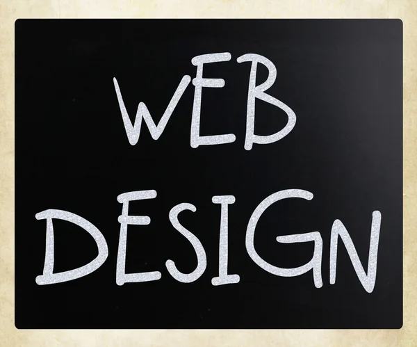 "Diseño Web "escrito a mano con tiza blanca en una pizarra — Foto de Stock